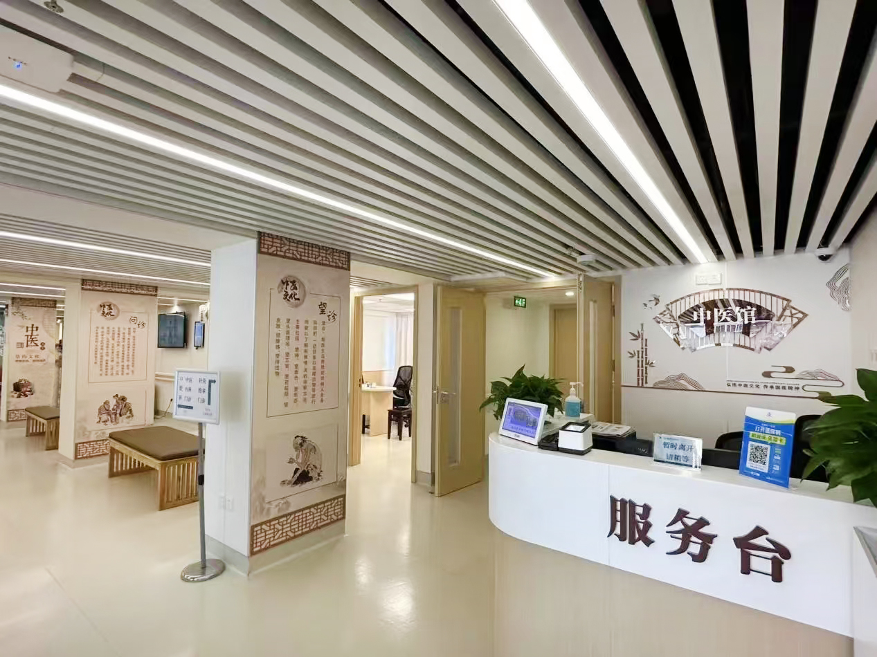 大巨龍同質(zhì)透心地板